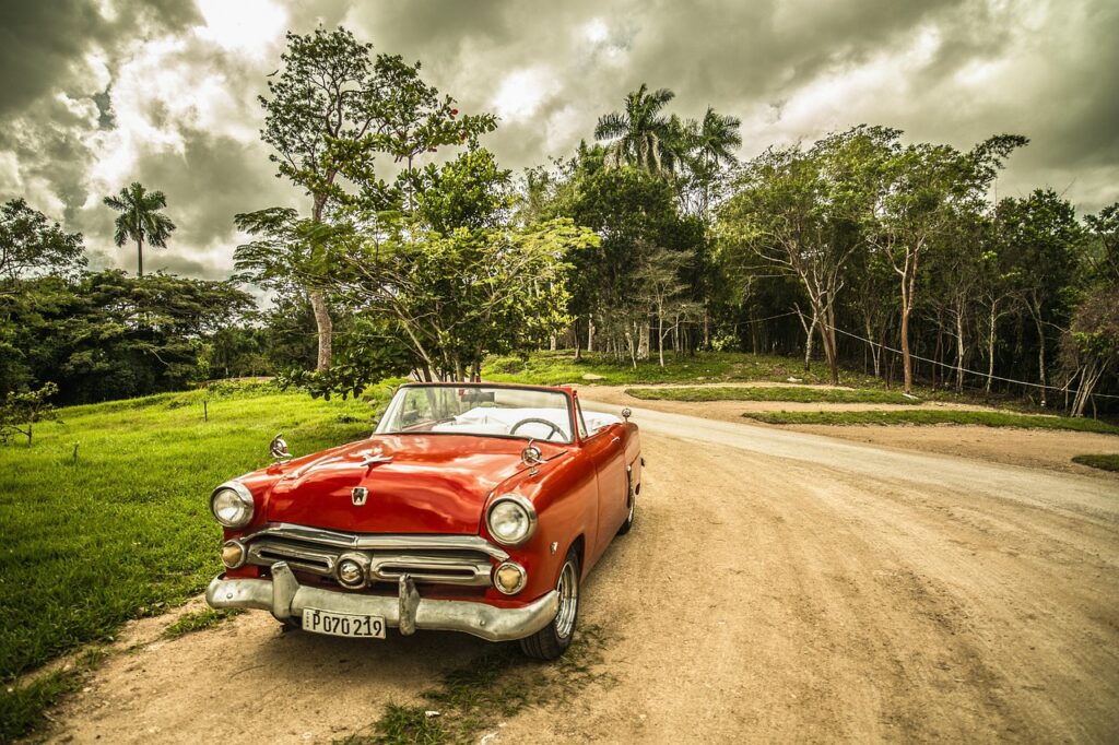 Auto Oldtimer Natur Autoleidenschaft – Ein Thema für Frauen und Männer